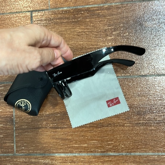 Ray-Ban  Mega Wayfarer Mint condition - Picture 6 of 7